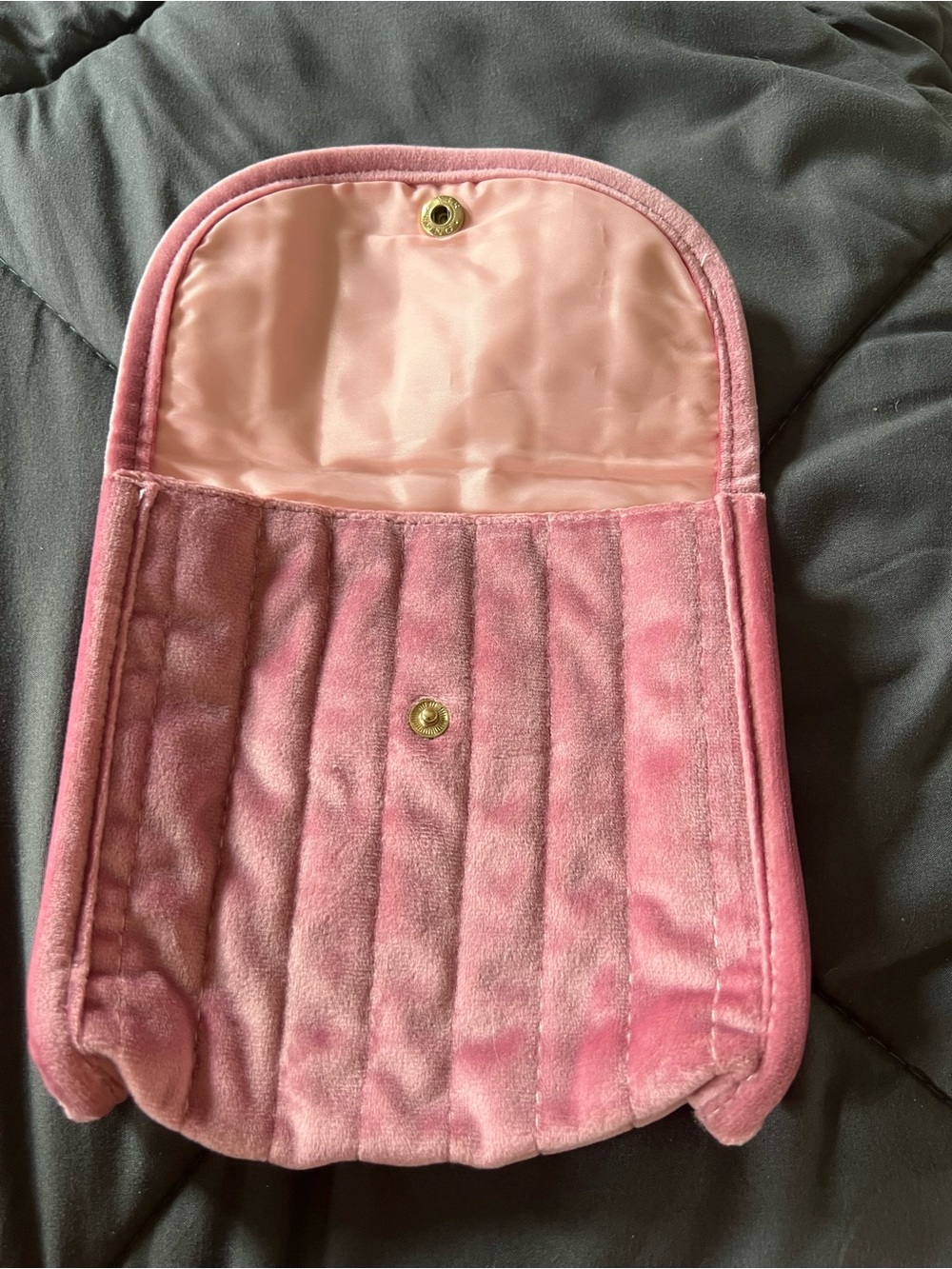 NWOT Sezane Pink Quilted Velvet Pouch 6.5 x 6.5 - Picture 3 of 6